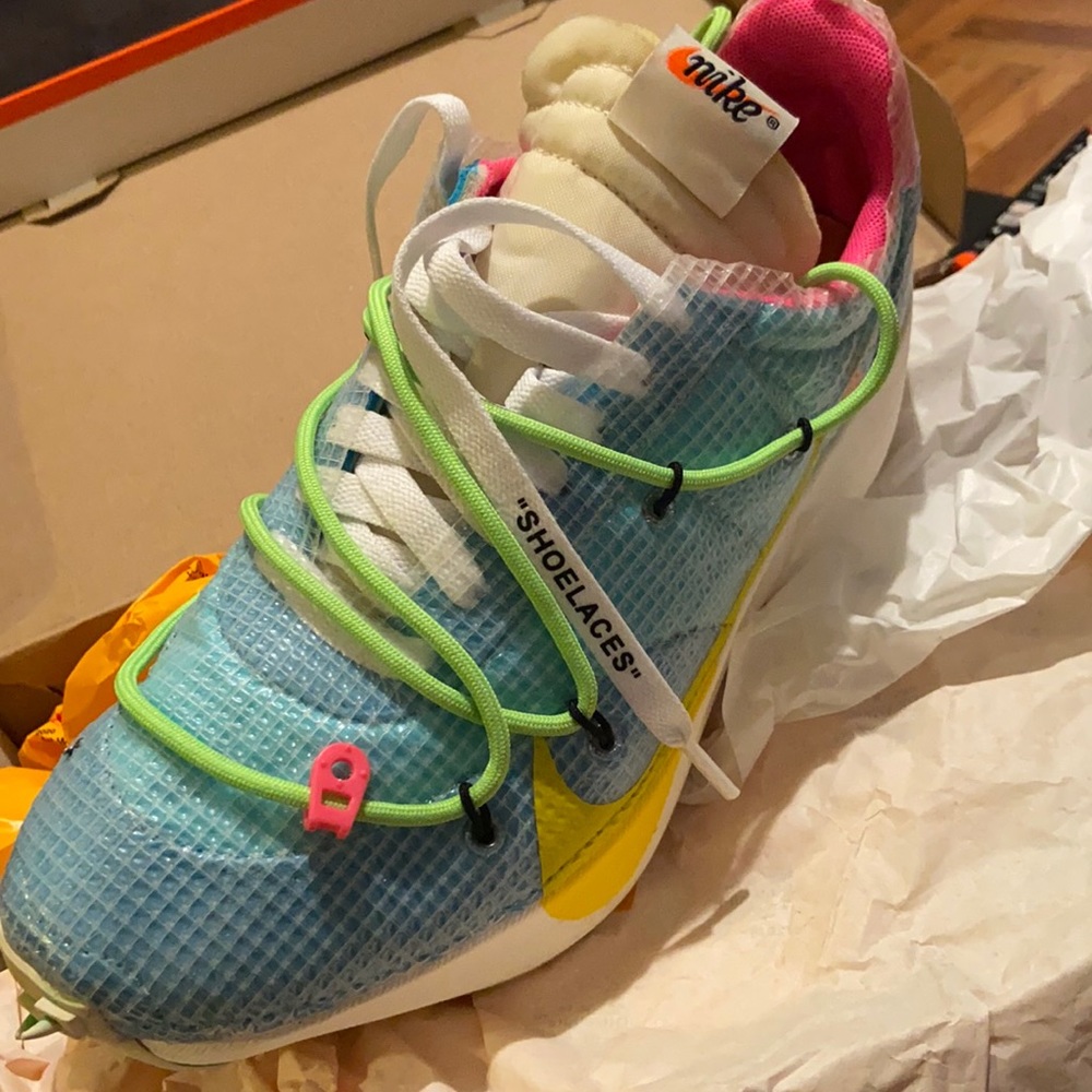 Off white vapor street multi color size 8.5 women’s  7 in men’s